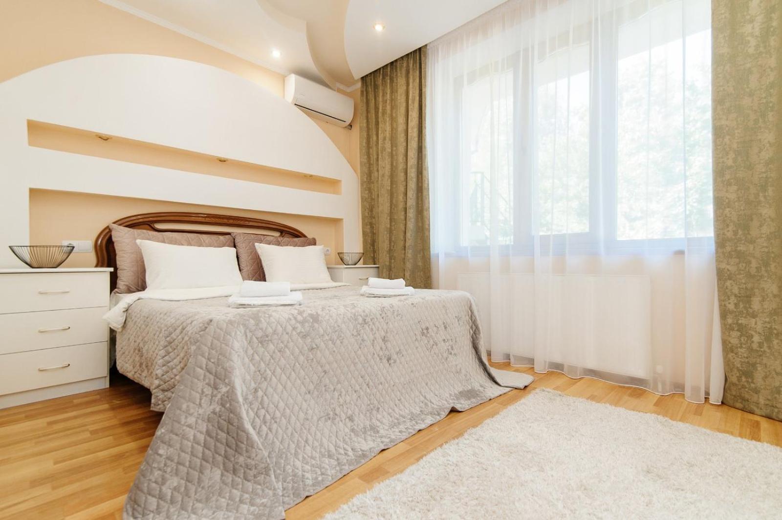 Apart Hotel Era Chisinau Ngoại thất bức ảnh