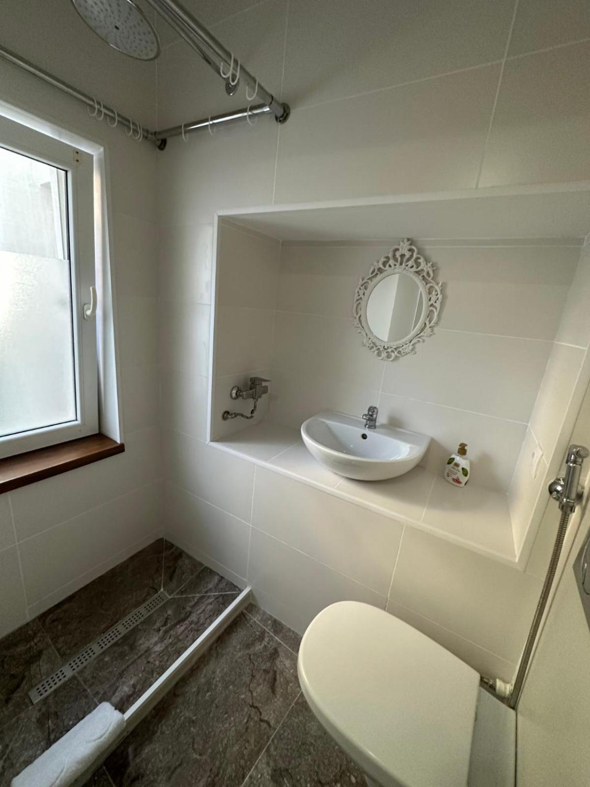 Apart Hotel Era Chisinau Ngoại thất bức ảnh
