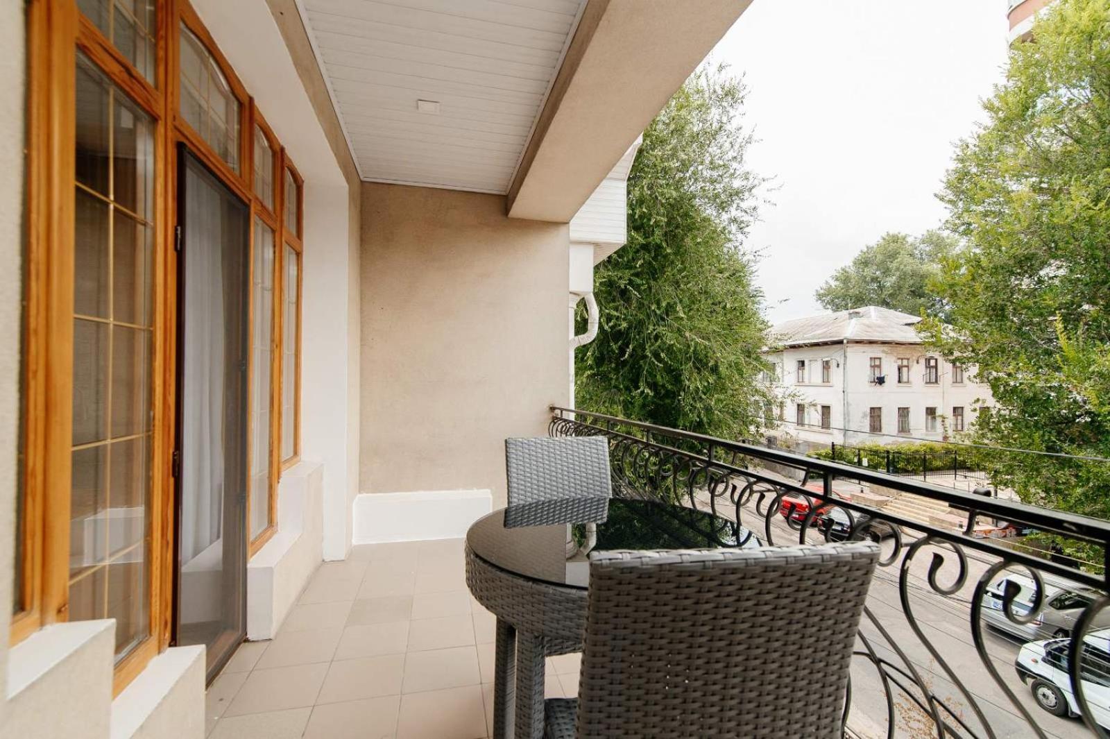 Apart Hotel Era Chisinau Ngoại thất bức ảnh